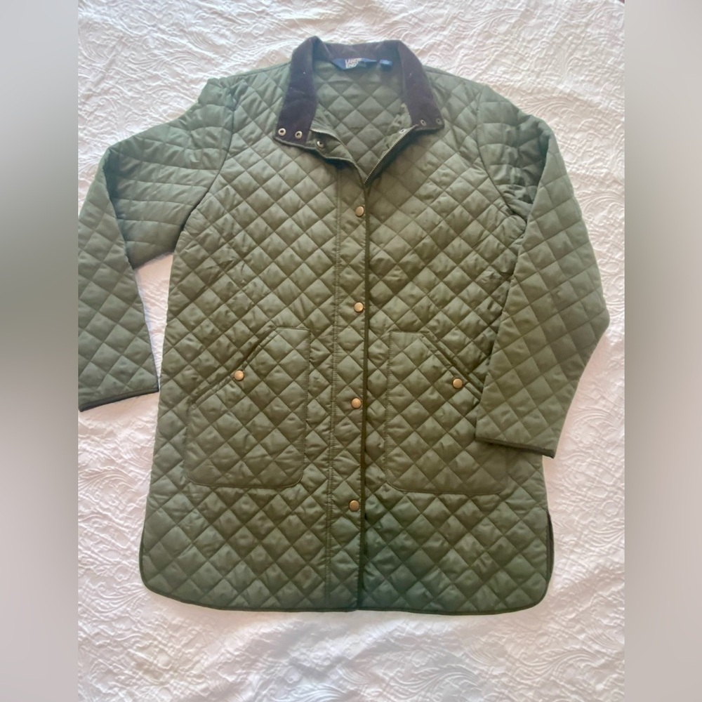 Lands’ End Olive Green Quilted Barn Jacket Corduroy Collar. Size L (14-16)